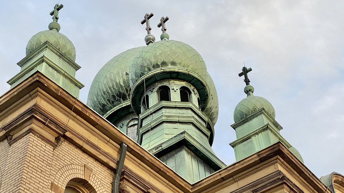 Католические молитвы на все случаи жизни