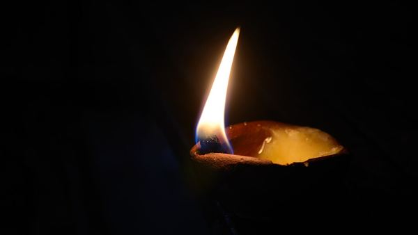 Молитва от 12 недугов