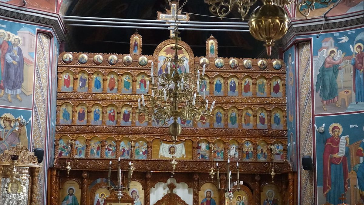 Святой врач лука молитва